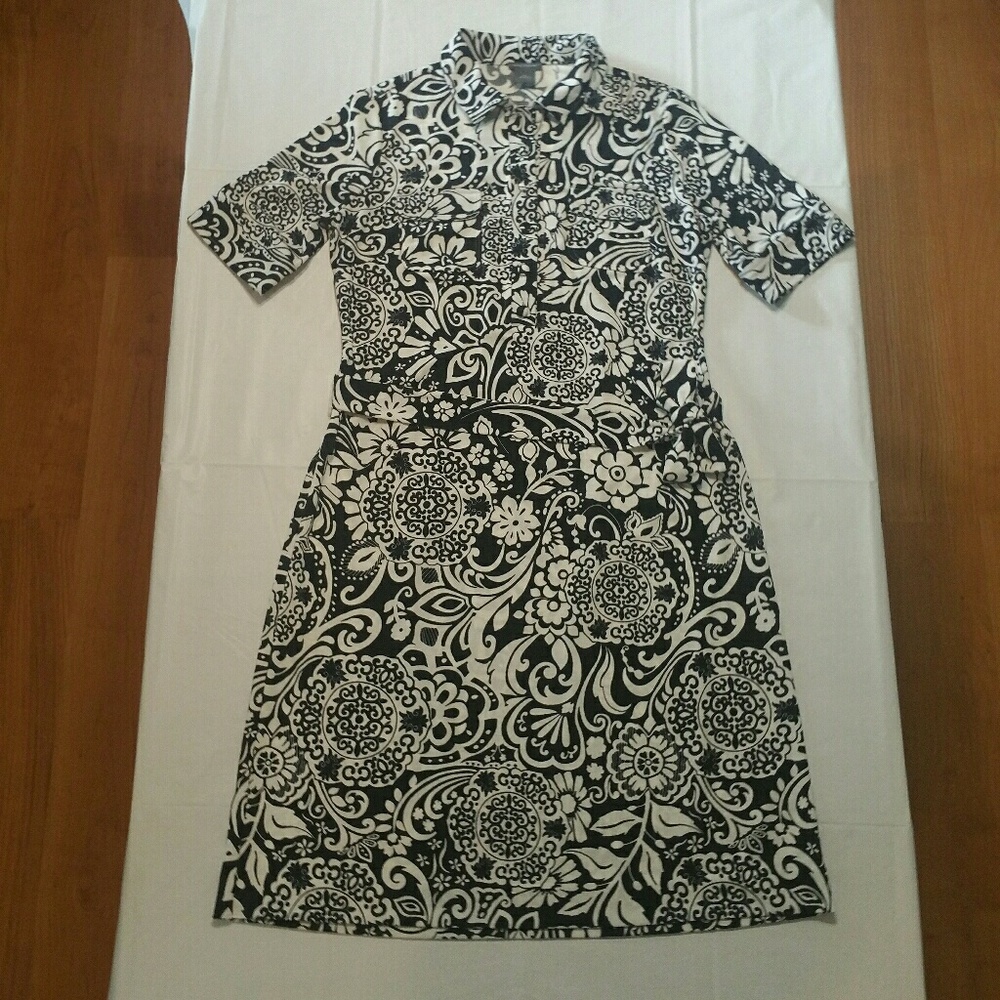 Ann Taylor Black & White Floral Print Dress